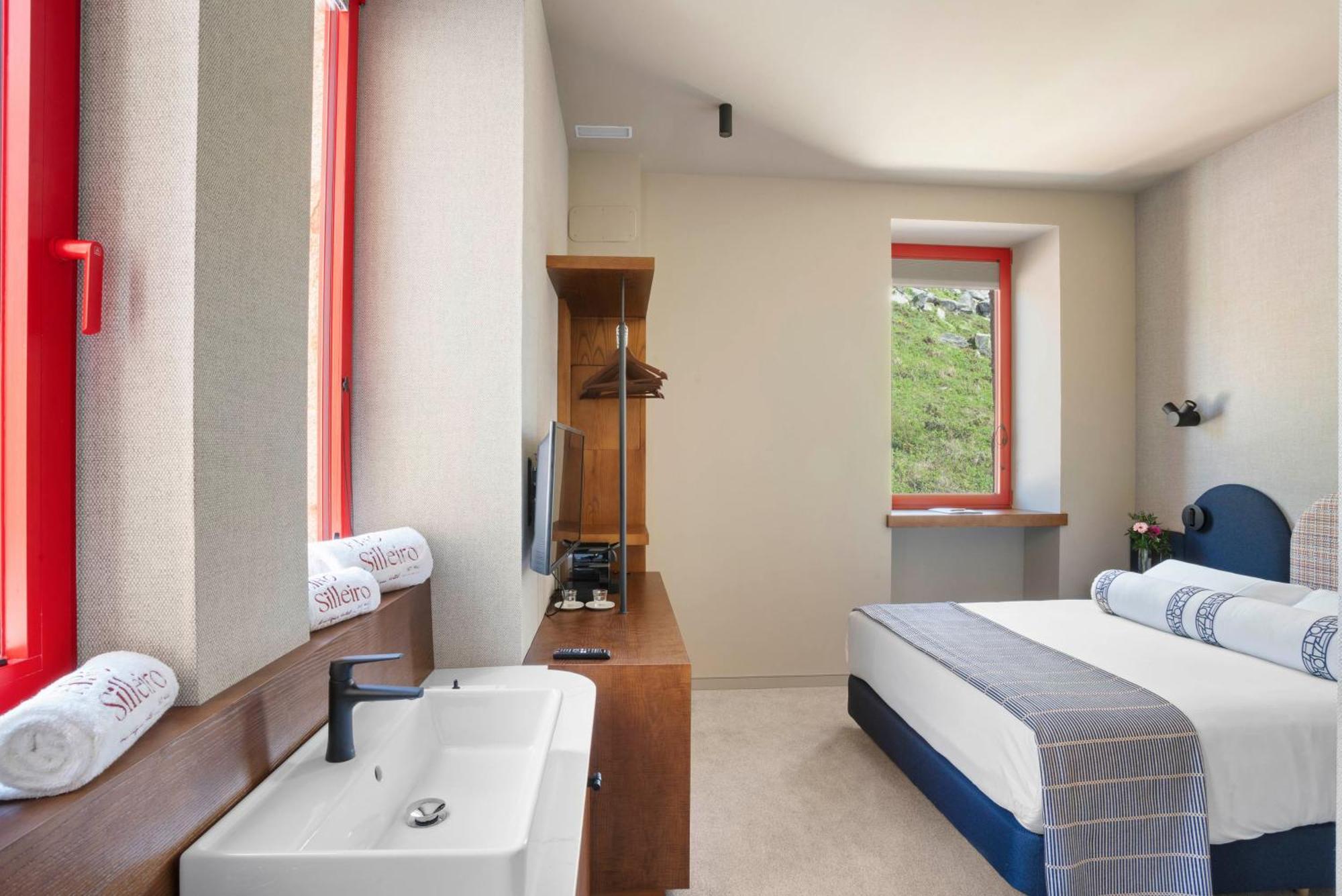 Hotel Boutique Faro Silleiro Baiona Buitenkant foto
